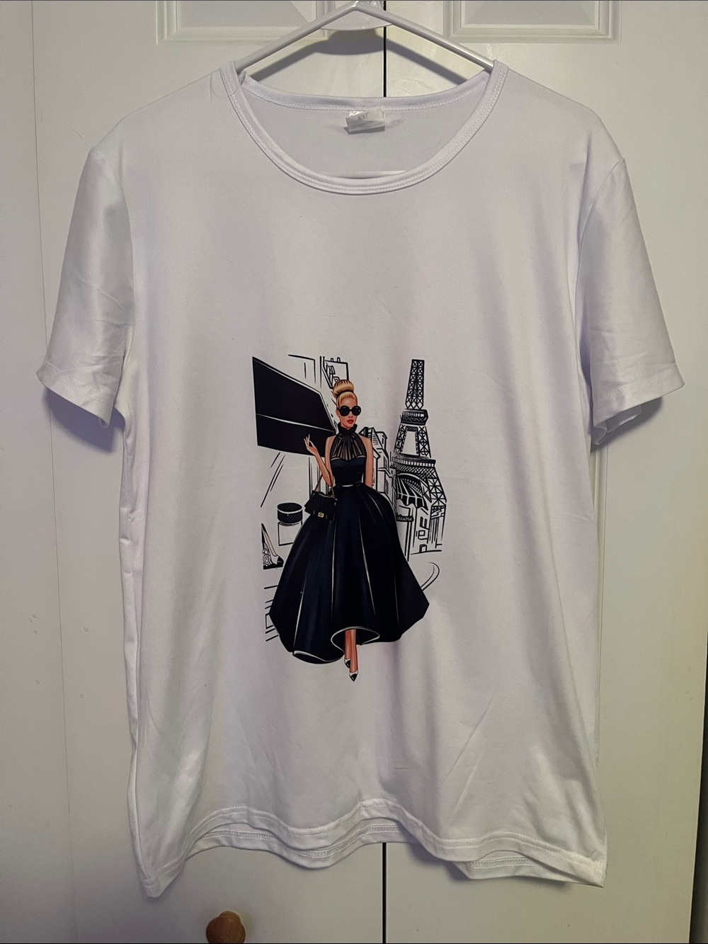 Women’s White Graphic Tee with Black Fashion Illustration Size XXL NWOT